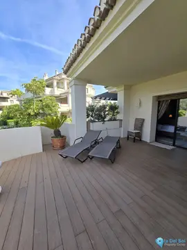 2 bedroom Apartment for Sale in Benahavís-104558