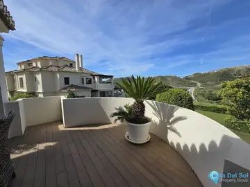 2 bedroom Apartment for Sale in Benahavís-104561