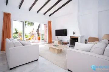 4 bedroom House for Sale in Elviria-104599