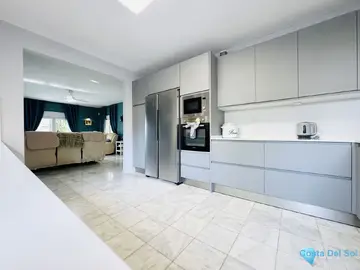 4 bedroom House for Sale in La Duquesa-89649