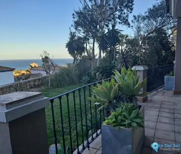 6 bedroom House for Sale in Manilva