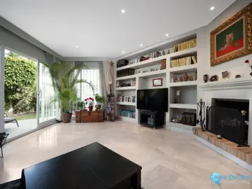 3 bedroom House for Sale in Sierra Blanca-104630