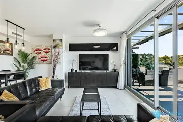 3 bedroom Apartment for Sale in Estepona-14550