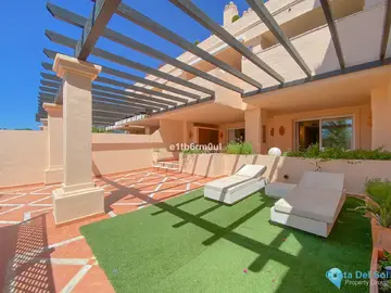 2 bedroom Apartment for Sale in Nueva Andalucía-104686