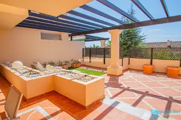 2 bedroom Apartment for Sale in Nueva Andalucía-104689