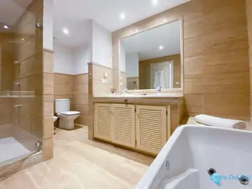 2 bedroom Apartment for Sale in Nueva Andalucía-104699