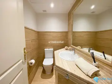2 bedroom Apartment for Sale in Nueva Andalucía-104701