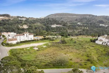 1593m2 Plot for Sale in Benahavís-104688