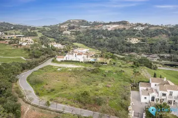 1593m2 Plot for Sale in Benahavís-104698