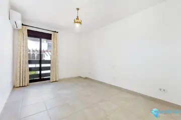 3 bedroom Apartment for Sale in Nueva Andalucía-82270