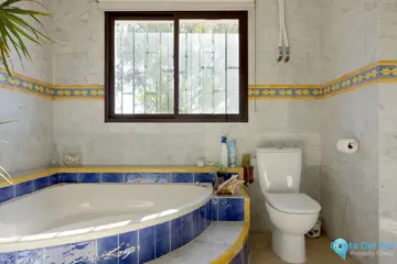 4 bedroom House for Sale in San Enrique-104725