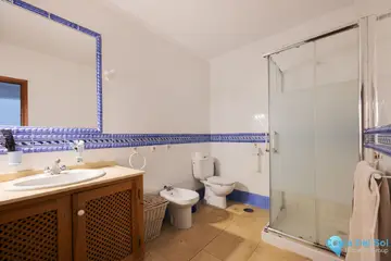 4 bedroom House for Sale in San Enrique-104722