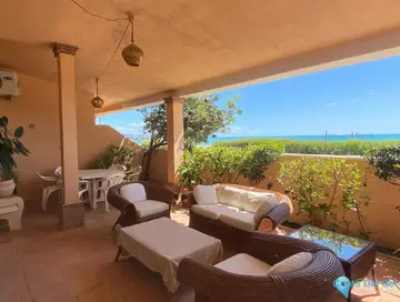 4 bedroom House for Sale in Casares Playa