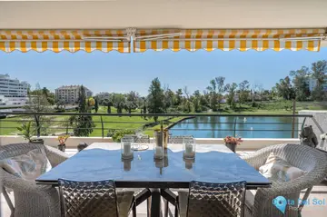 4 bedroom Apartment for Sale in Guadalmina Alta