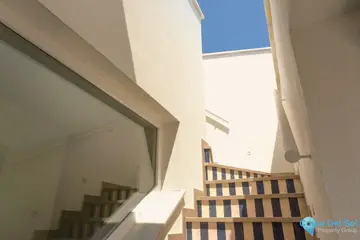 2 bedroom Apartment for Sale in Málaga Este-104800