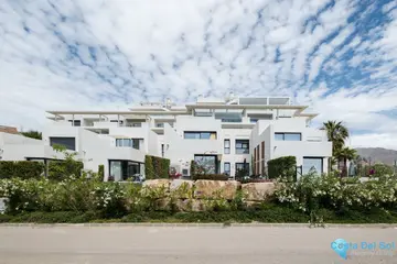 3 bedroom House for Sale in Casares