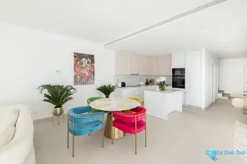 3 bedroom House for Sale in Casares-89898