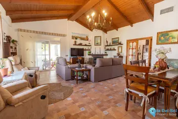 4 bedroom House for Sale in Entrerrios-87712