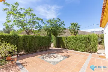 4 bedroom House for Sale in Entrerrios-87721