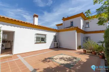 4 bedroom House for Sale in Entrerrios-87720