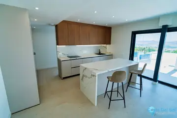 4 bedroom House for Sale in Alhaurín de la Torre-104845