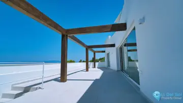 4 bedroom House for Sale in Alhaurín de la Torre-104852