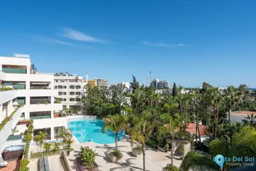 2 bedroom Apartment for Sale in Marbella