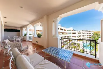 2 bedroom Apartment for Sale in Marbella-104877