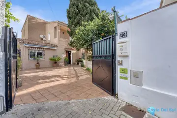 5 bedroom House for Sale in Málaga-89999