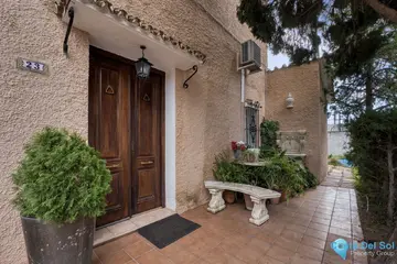 5 bedroom House for Sale in Málaga-90000