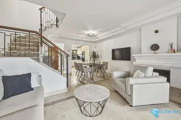 2 bedroom House for Sale in Bahía de Marbella-104889
