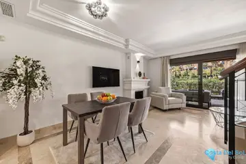 2 bedroom House for Sale in Bahía de Marbella-104894
