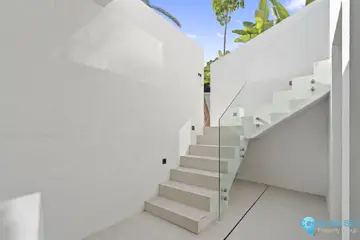 4 bedroom Apartment for Sale in El Paraiso-90019