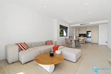 4 bedroom Apartment for Sale in El Paraiso-90007