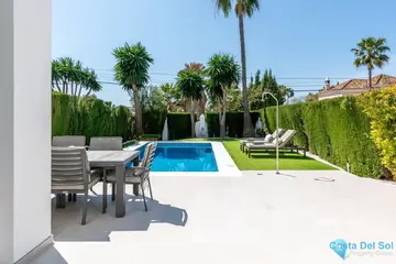 4 bedroom House for Sale in Bel Air-104923