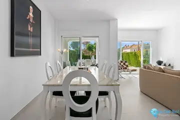 4 bedroom House for Sale in Bel Air-104932