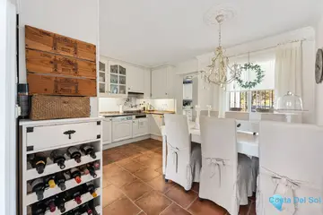 3 bedroom House for Sale in Nueva Andalucía-87880