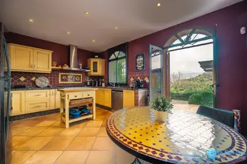 4 bedroom House for Sale in Monda-87918