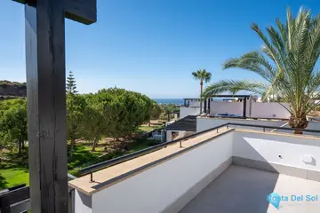 3 bedroom House for Sale in Marbella-90110