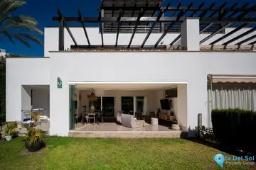 3 bedroom House for Sale in Marbella-90113