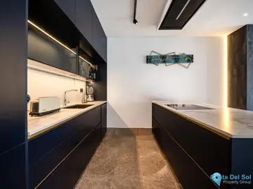 3 bedroom House for Sale in Marbella-90117