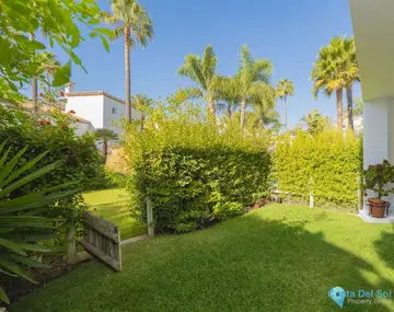 3 bedroom House for Sale in Bahía de Marbella-87990