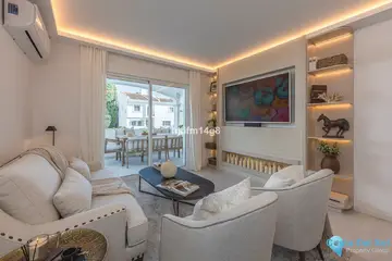 4 bedroom House for Sale in Nueva Andalucía