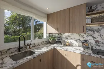 4 bedroom House for Sale in Nueva Andalucía-105069