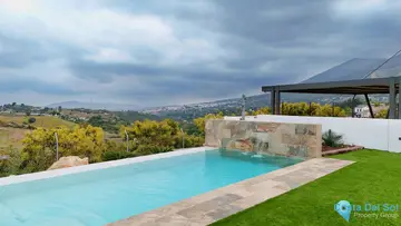 3 bedroom House for Sale in Alhaurín el Grande-105084