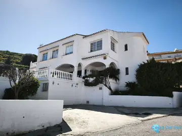 5 bedroom House for Sale in Cerros del Aguila