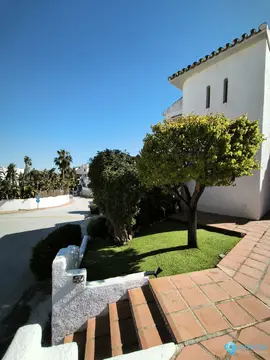 5 bedroom House for Sale in Cerros del Aguila-105096