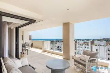 4 bedroom Apartment for Sale in La Cala de Mijas