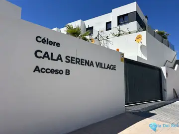4 bedroom House for Sale in La Cala de Mijas-90208