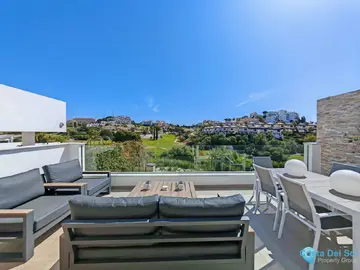 3 bedroom House for Sale in Riviera del Sol
